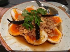 -Kub Kao Kub Pla (Terminal21)