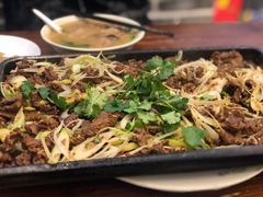 铁盘烤牛肉-清真永恒华威肉饼(潘家园店)