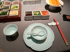 -左庭右院鲜牛肉火锅黑金店(陆家嘴中心店)