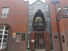 -钟书阁(松江泰晤士小镇店)