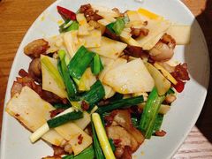 -云海肴·汽锅鸡·云南菜(天山百盛优客店)