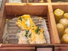 -深圳国际会展中心希尔顿酒店(前海华发冰雪世界店)