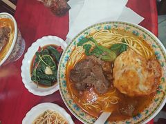 -金杨拉面王小吃面馆·牛三宝面·红烧牛肉粉