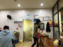 大堂-凡老头米线砂锅(古荡新村西粮站)