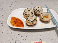 -小杨生煎(金山百联购物中心3楼店)