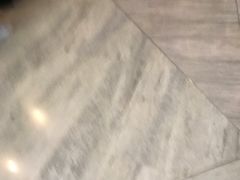 -虹桥天地-停车场