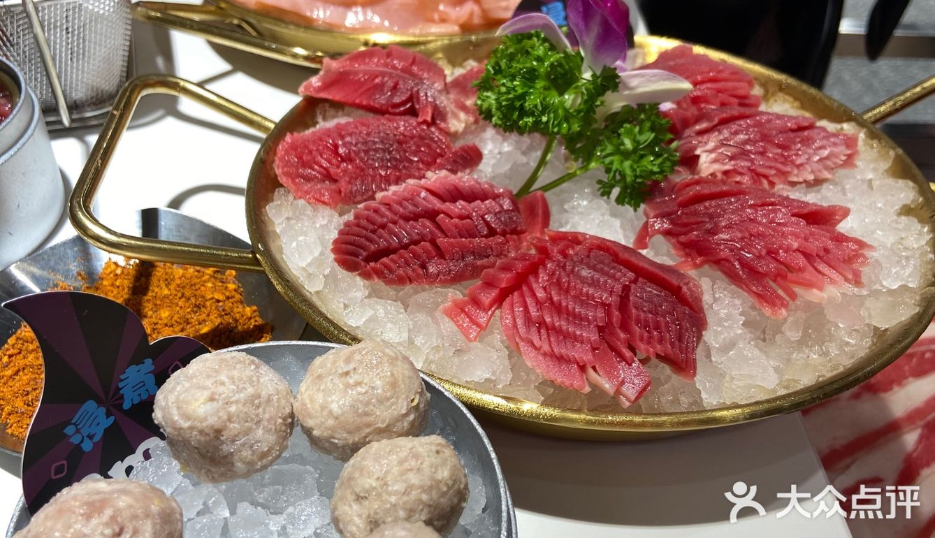 如果要把火锅、全牛、有趣结合，我能想到的只有这家店