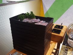 特色黑鱼片-柠檬现场台湾生鲜火锅(金茂豪庭店)
