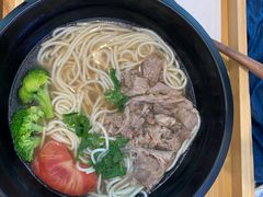 苗祖牛腩面-苗祖咖啡(洛克时代中心店)