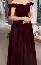 -艾米丽婚纱礼服