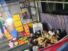 等位区-渝味黄姐火锅(黄泥村店)