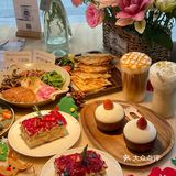 圣诞树下的甜蜜食光