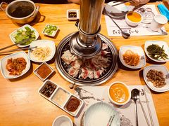 -唯成•韩国炭火烤肉 유성고기