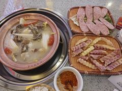 -阿婆情腊排骨火锅(忠义店)
