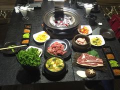 -大众食代铁板烧烤肉自助餐厅