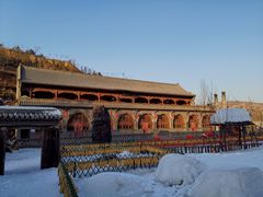 -采薇庄园四季滑雪场