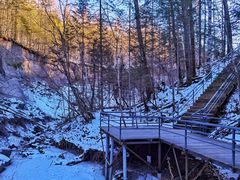 -峡谷浮石林景区