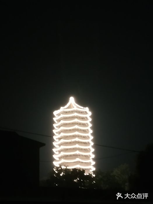 博雅塔图片
