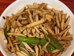 -芦茨金富饭庄·25年老字号·专做稻草鸡