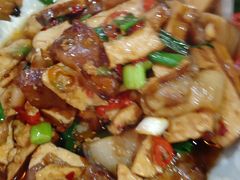 -裕新楼粉面馆·石磨手工粉(四方坪店)