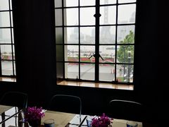 靠窗位-YUE·6·西式融合餐厅(外滩六号店)