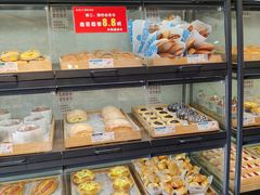 面包甜点陈列柜-AILI爱里·生日蛋糕·现烤面包·甜品     (小西沟店)