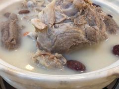 -渝君重庆火锅(嘉宾路店)