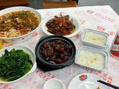 -堂瓦里·33年传统赣菜(第一街区店)