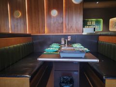 -曼听小寨海鲜烧烤·大连辣炒大王(盖州街店)