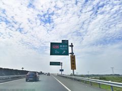 -鹰潭服务区-停车场