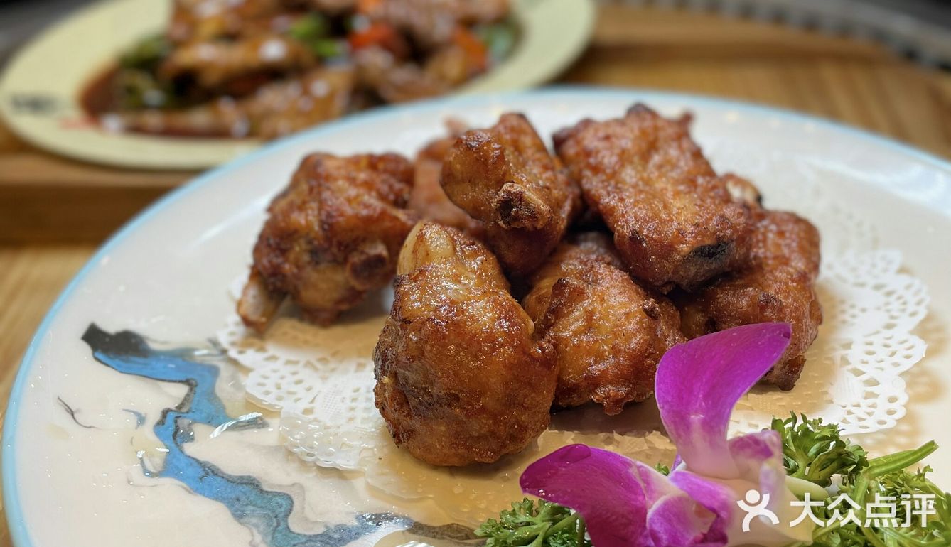 下了班就约上小伙伴冲了！一进店是扑面而来的乡土淳朴风