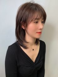 -天下皇剪新潇洒美容美发