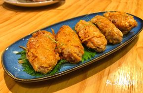 Golden Custard Chicken Wings