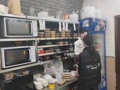 -湖南人家湘菜馆(镇江路店)