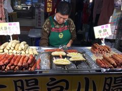 -六合夜市