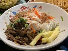 -大头虾越式风味餐厅(光明广场店)