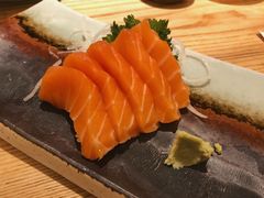 三文鱼刺身-初居食屋日式料理(万象城购物中心店)