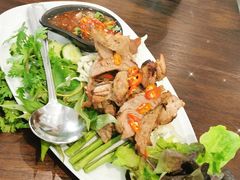 -Chom Cafe and Restaurant