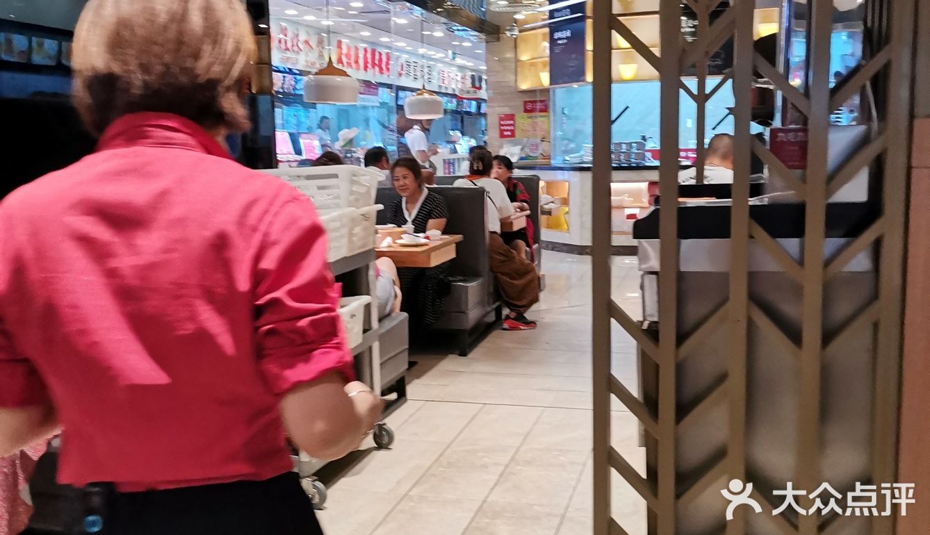 排队半天才轮到我，下次要早早来了，刚下班就过来大菠萝