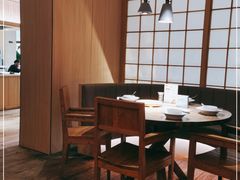 -蜜桃餐厅·伴山(湖滨商业街店)