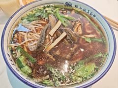 -镇南锅盖面馆(解放路店)