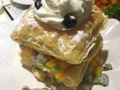 -新大咀港式茶餐厅(宝山万达店)
