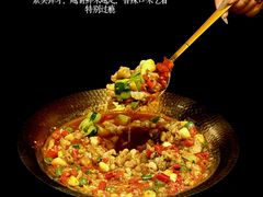 -何师烧烤Pro ·江湖川菜·小龙虾·精酿啤酒(太古里旗舰店)