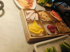 -尚尚仙·酸汤猪手·猪肚鸡火锅(华联万柳购物中心店)