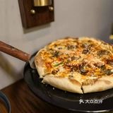 瀑布般的芝士！芝士控一定要试这家pizza哈