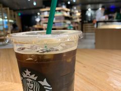 -星巴克臻选(国贸商城首店)