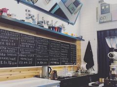 -Be Lived Cafe比例咖啡(摩天轮店)