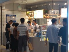 门面-面包新语(滨湖万达店)
