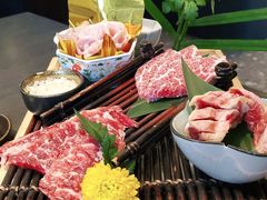 -铭牛烧肉·和牛海鲜自助(高新月牙湖店)
