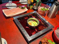 -二荆条·蜀鲜汇城市森林火锅